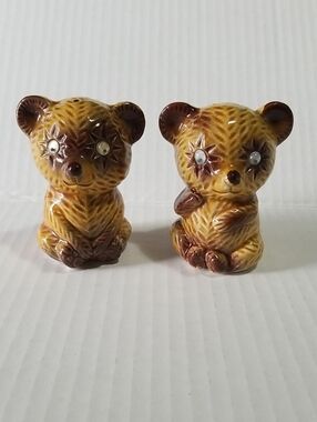 Brown Bear Salt And Pepper Shakers Ceramic Vintage  Japan Googly Eyes